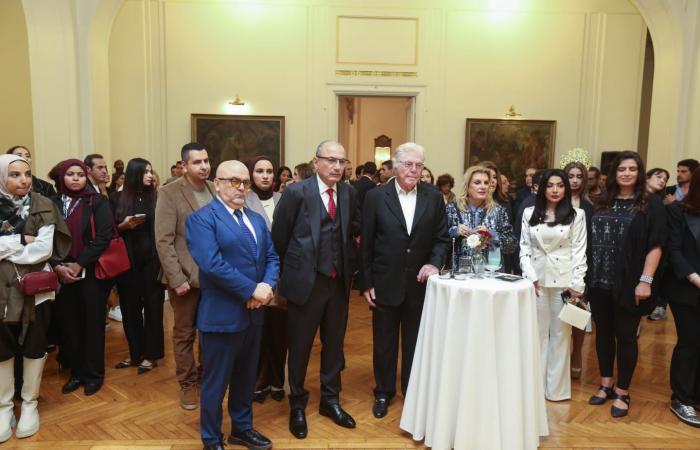 حسين فهمي يشيد بالمشاركة التركية التاريخية في مهرجان القاهرة السينمائي