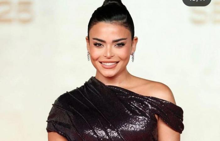 ظهر على كرسي متحرك.. تكريم مايكل كين في مهرجان البحر الأحمر السينمائي بحضور أحفاده