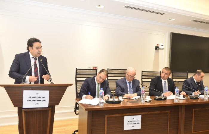 لجنة الصناعة تبحث مصير شركات قطاع الأعمال وبرنامج الطروحات وسط تأكيدات بحماية العمال