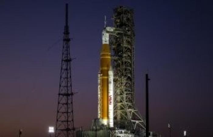 آخر أخبار مهمة أرتميس 2.. غدا إطلاق ناسا التاريخى للقمر