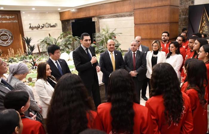 وزير الشباب والرياضة يحفز منتخب الجمباز قبل بطولة أفريقيا