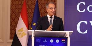 وزير
      الاتصالات
      يعلن
      تنفيذ
      عدد
      من
      المشروعات
      لتوظيف
      التكنولوجيا
      فى
      إدارة
      الموارد
      المائية