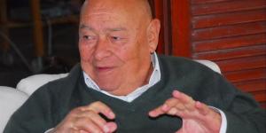 تأبين
      الراحل
      أحمد
      رمزي
      بقراءة
      الفاتحة
      في
      الزيارة
      الأخيرة
      (فيديو)