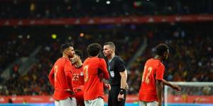 آس: إسبانيا مهددة بعقوبات من فيفا بعد أحداث مباراة مصر