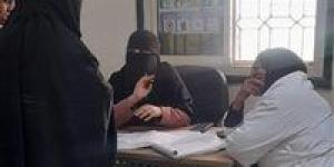 صحة قنا تُنظم قافلة طبية مجانية بقرية كرم عمران وتوقّع الكشف على 838 مواطنًا