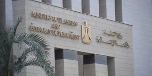 ارتفاع مساهمة القطاع الخاص إلى 64%.. كيف يؤثر ذلك على الاقتصاد الوطني؟