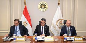 وزراء التموين والزراعة والاستثمار يبحثون آليات التكامل لتحقيق استقرار الأسواق وتعزيز جهود التنمية