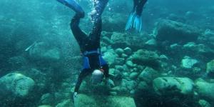 علماء آثار تحت الماء يكتشفون مقبرة سفن بميناء بطليموس القديم.. اعرف مكانها