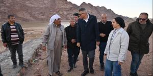 محافظ جنوب سيناء يوجه بتطبيق نظام العمل عن بُعد يوم الأحد