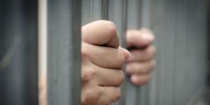 كيف يعاقب القانون مستغلي الوظيفة العامة في مصر 2026؟ (سجن وعزل)