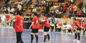 الأهلى يتعادل مع الشمس 25-25 فى دورى سيدات كرة اليد