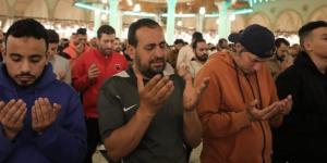 موعد رفع أذان صلاة العشاء بمراكز ومدن البحيرة اليوم