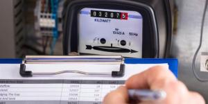 أخطاء شائعة ترفع استهلاك الكهرباء في المنازل