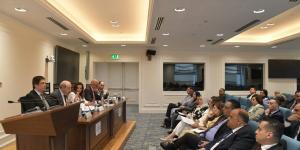 "مصر للطيران" تقفز 20 مركزًا ضمن أفضل 100 شركة في العالم