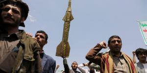الحوثيون يطلقون تحذيرًا من "حرب ستحرق الجميع" إذا تجددت المواجهة الأمريكية مع إيران