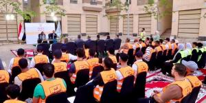 عمر عثمان يجرى حوارًا مع متعافين من الإدمان