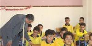 مدير تعليم الجيزة يتفقد لجان امتحانات نهاية العام بحدائق أكتوبر