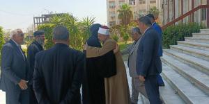 رئيس جامعة الأزهر يستقبل الأنبا إرميا ووفد كنسي للتهنئة بعيد الأضحى المبارك