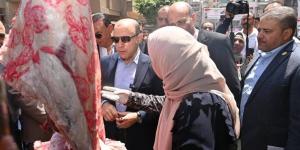 توفير 14 شادرًا لبيع اللحوم البلدية بأسعار مخفضة بمراكز ومدن الغربية