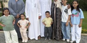 بجلابية بيضاء.. محمود الونش مدافع الزمالك يحتفل بعيد الأضحى مع العائلة «صور»