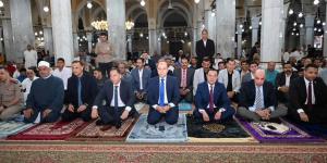 محافظ الغربية يشارك الأهالي بطنطا فرحة عيد الأضحى بمسجد السيد البدوي