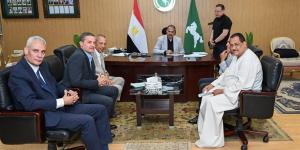 محافظ الشرقية يلتقي أعضاء مجلسي النواب والشيوخ لبحث سبل التعاون