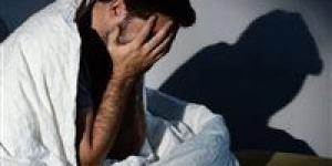 كيف يدمر السهر الساعة البيولوجية؟.. استشاري نوم تكشف التفاصيل