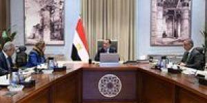رئيس الوزراء يتابع الموقف التنفيذي للمشروعات التنموية والخدمية في محافظة الجيزة