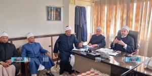 مدير أوقاف مطروح يجتمع بمديري الإدارات لإطلاق الخطة الدعوية الصيفية