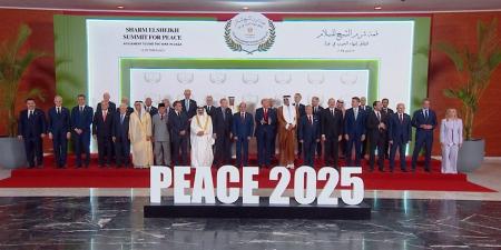 النائب
      عادل
      عتمان:
      قمة
      شرم
      الشيخ
      رسالة
      مصر
      للعالم
      بأن
      كفى
      حربًا