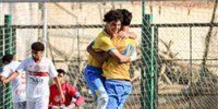 إسماعيلي
      2009
      المتصدر
      ينتصر
      على
      الزمالك
      بدوري
      الجمهورية