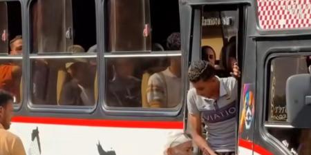 العجوز
      والأتوبيس..
      فحص
      فيديو
      أثار
      الجدل
      بـ
      14
      ثانية