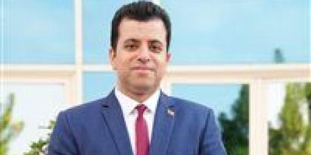 من
      هو
      عمرو
      إبراهيم
      المرشح
      لأمانة
      صندوق
      نادي
      العبور
      ؟