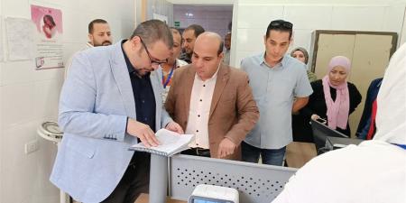 وكيل
      "صحة
      الشرقية"
      يتفقد
      المركز
      الطبي
      بكفر
      صقر