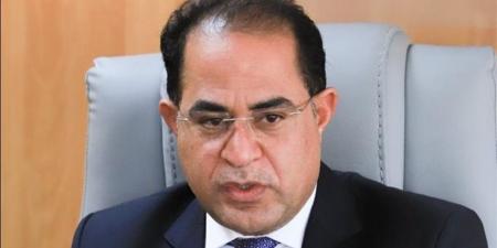 سليمان
      وهدان:
      انطلاق
      مجلس
      الشيوخ
      يؤكد
      ترسيخ
      التجربة
      الديمقراطية
      المصرية