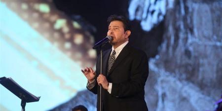 هانى
      شاكر
      يشعل
      الأوبرا
      بأغنية
      "لا
      تكذبى"
      فى
      مهرجان
      الموسيقى
      العربية