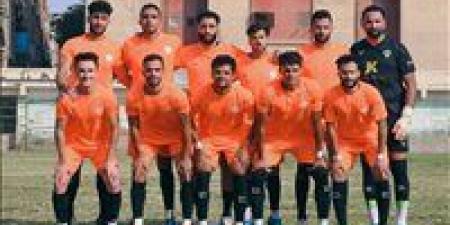 إنسحاب
      القزازين
      من
      مواجهة
      الرباط
      والأنوار
      لعدم
      وجود
      حراس
      مرمي