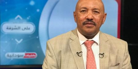 كاتب
      سوداني
      يكشف
      المأساة
      الإنسانية
      في
      الفاشر:
      حصار
      مستمر
      والأهالي
      يأكلون
      علف
      الحيوانات
      (خاص)