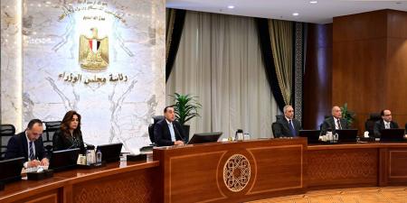 «المشروعات
      الصغيرة»:
      120
      ألف
      فرصة
      عمل
      جديدة..ورفع
      صادرات
      المنتجات
      اليدوية
      لـ600
      مليون
      دولار