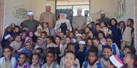 اختتام
      فعاليات
      القافلة
      الدعوية
      لواعظات
      الأزهر
      إلى
      سيوة