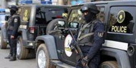 سرقة
      مجوهرات
      ومبالغ
      نقدية
      من
      داخل
      منزل
      صاحب
      مصنع
      بأكتوبر..
      والشرطة
      تطارد
      الجناة