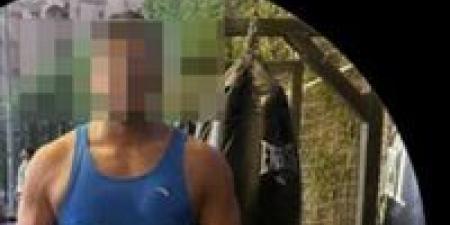 حبس
      الملاكم
      المتهم
      بإصابة
      أسرة
      داخل
      بيفرلي
      هيلز
      بالشيخ
      زايد