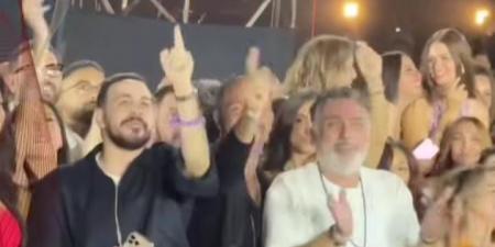 منهم
      تامر
      حبيب
      ويسرا..
      نجوم
      الفن
      في
      حفل
      عمرو
      دياب
      بـ
      آخر
      ليالي
      قبل
      ختام
      مهرجان
      الجونة