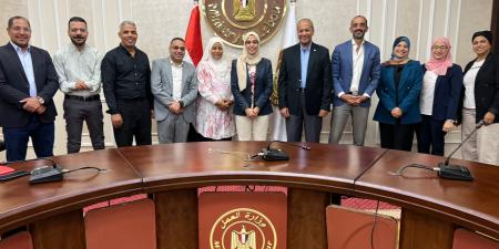 ورشة
      جديدة
      بالتعاون
      مع
      المؤسسة
      الأوروبية
      للتدريب
      لتحديث
      قاعدة
      البيانات
      المهنية
      وتحسين
      تنافسية
      العمالة
      المصرية