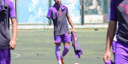 يوسف
      رشوان..
      قصة
      لاعب
      فقد
      ذراعه
      وهو
      طفل
      صغير
      فقرر
      إحتراف
      كرة
      القدم
      ويحلم
      باللعب
      للأهلي