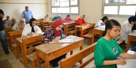 تفاصيل
      امتحانات
      أكتوبر
      2025
      للصف
      الرابع
      الابتدائي
      بالجيزة
      في
      اللغة
      والرياضيات
      والعلوم