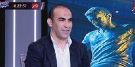 سيد
      عبد
      الحفيظ:
      الزمالك
      سيظل
      منافسًا
      محترمًا..
      وانتقال
      لاعبي
      الأبيض
      للأهلي
      احتراف