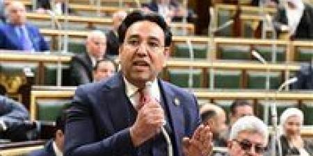 النائب
      أيمن
      محسب
      مرشح
      حزب
      الوفد:
      المعارضة
      لا
      تقبل
      الاتهامات
      التي
      تشكك
      في
      نزاهتها
      بسبب
      انضمامها
      للقائمة
      الوطنية