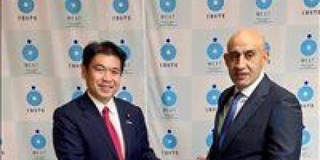 وزير
      التعليم
      يلتقي
      نظيره
      الياباني
      لبحث
      سبل
      تطوير
      التعاون
      التربوي
      بين
      البلدين