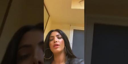 المحكمة
      الاقتصادية
      بعد
      حبس
      الراقصة
      ليندا:
      لم
      تحترم
      قواعد
      العفة
      والستر